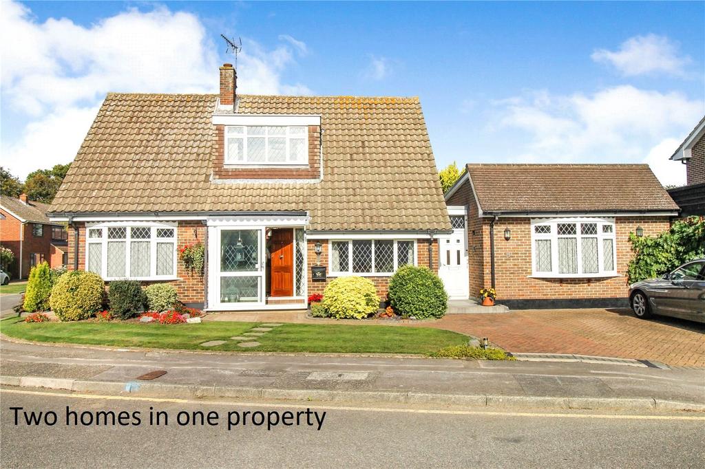 Meadsway, Great Warley, Brentwood, Essex, CM13 3 bed detached house for