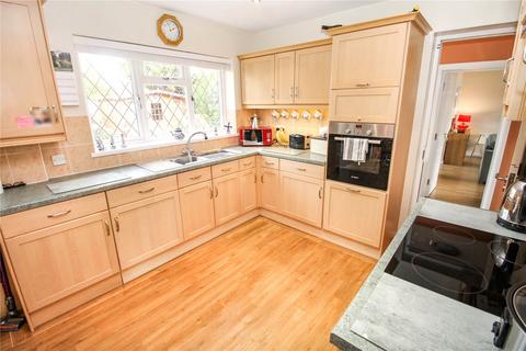 3 bedroom detached house for sale, Meadsway, Great Warley, Brentwood, Essex, CM13