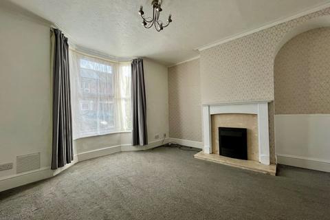 3 bedroom end of terrace house for sale - 59 Stanhope Road, Littlehampton, West Sussex, BN17 6AQ
