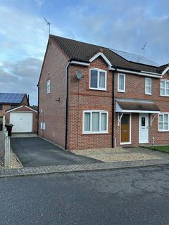 3 bedroom semi-detached house to rent, Laithes Court, Wakefield WF2