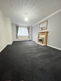 3 bedroom semi-detached house to rent, Laithes Court, Wakefield WF2