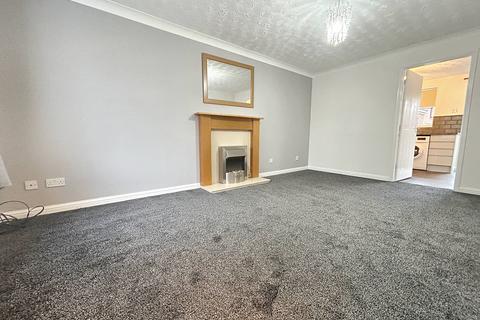 3 bedroom semi-detached house to rent, Laithes Court, Wakefield WF2