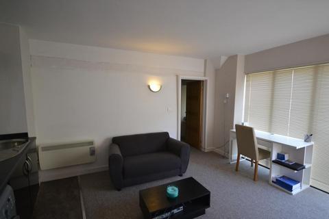 1 bedroom flat to rent, High Street, Shaftesbury, Dorset, SP7