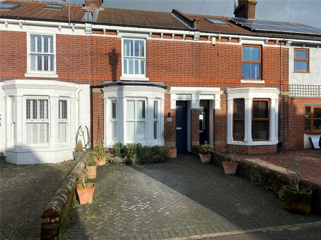 Priory Road, Gosport, Hampshire, PO12 3 bed terraced house for sale £