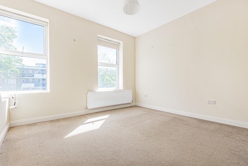 Rosendale Road West Dulwich SE21 3 bed to rent £2,400 pcm