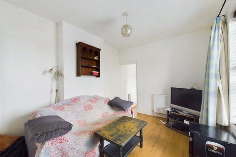 198 Bristol Road, Gloucester, GL1 5TA