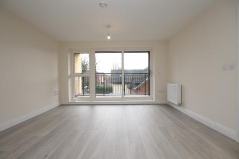 2 bedroom apartment to rent, Windsor Road Slough Berkshire