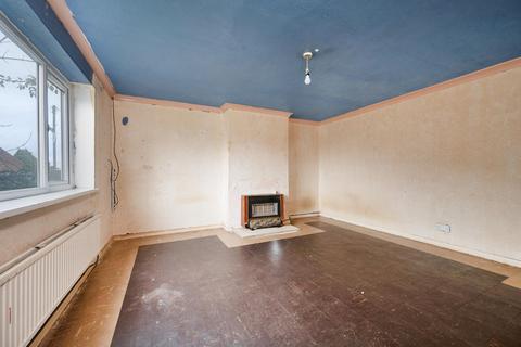 3 bedroom semi-detached house for sale, Priced To Sell, Regency Road, LE14 3YN