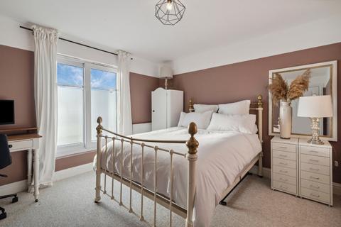 2 bedroom apartment to rent, Lakedale Court, Crayford, DA1