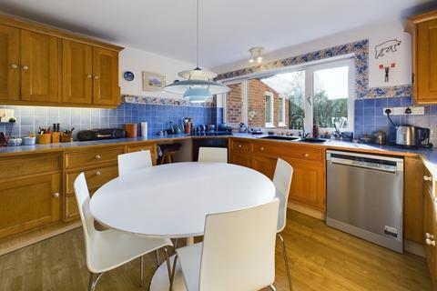 11 Lode Road, Bottisham, Cambridge, CB25 9DJ