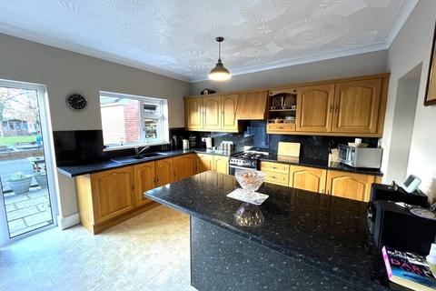 55 Darbys Lane, Poole, BH15 3ES