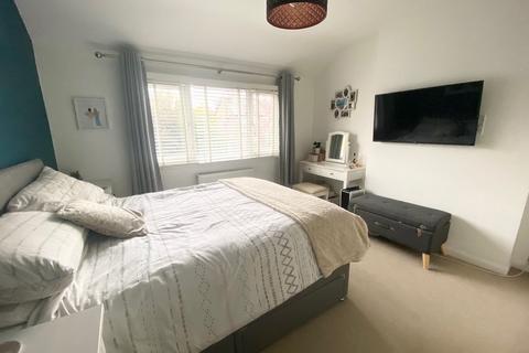 49b Ross Road, Wallington, SM6 8QP