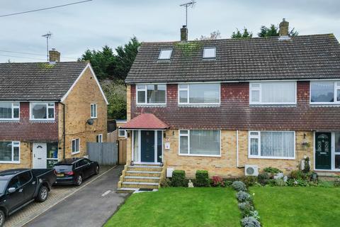 3 bedroom semi-detached house to rent, Three Double Bedroom Family Home in Sandhurst