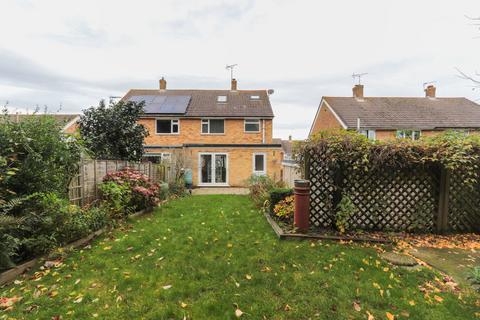3 bedroom semi-detached house to rent - Three Double Bedroom Family Home in Sandhurst
