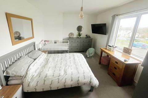 10 Avon Square, Upavon, Pewsey, SN9 6AD