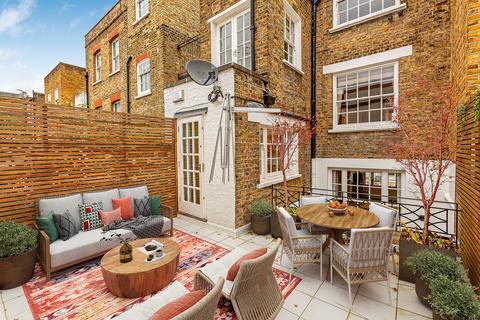 3 bedroom townhouse to rent - Montpelier Place, Knightsbridge, SW7