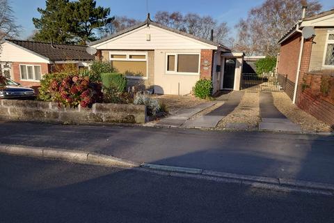 2 bedroom detached bungalow for sale - Walton Way, Talke, Stoke-on-Trent