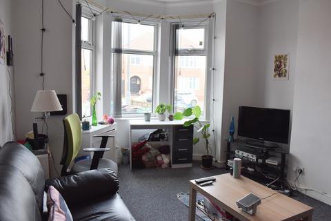 6 bedroom terraced house to rent, Derby Road, Fallowfield, Manchester