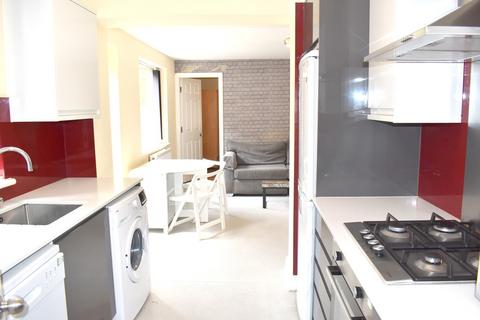 6 bedroom semi-detached house to rent, Mornington Crescent, Fallowfield, Manchester