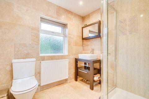 5 Bempton Grove, Birstall, Batley, WF17 9QZ