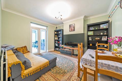 3 bedroom terraced house for sale, Russell Road, Mitcham, CR4