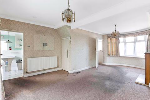 14 Maple Crescent, Sidcup, DA15 9LT