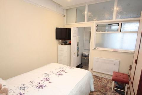 Guest house for sale, ISAACS HILL, CLEETHORPES