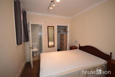 undefined, Moorfield Grove, Moordown