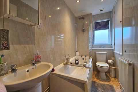 9 Farmington Close, Abbeymead, Gloucester, GL4 4XA