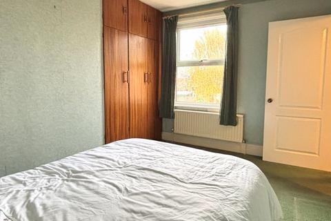 4 Hinton Road, Gloucester, GL1 3JS