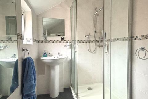 4 Hinton Road, Gloucester, GL1 3JS
