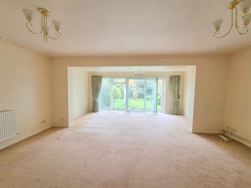 Sherington Avenue, Hatch End 3 bed semidetached house for sale £625,000