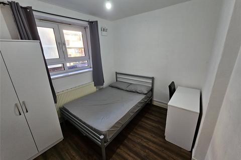 1 bedroom in a flat share to rent - Casson House, Hanbury Street, London, E1