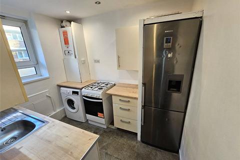 1 bedroom in a flat share to rent - Casson House, Hanbury Street, London, E1
