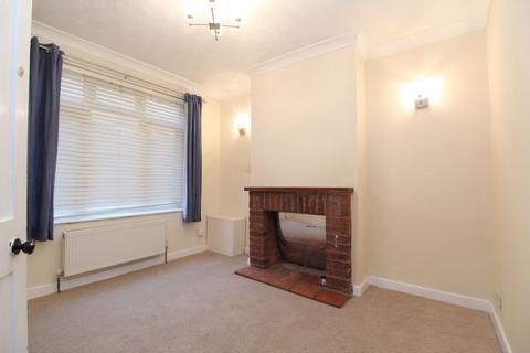 2 bedroom terraced house to rent, College Street, Bedford MK42