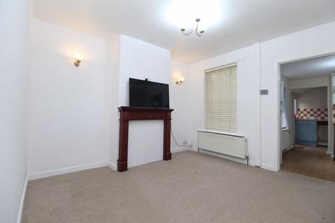 2 bedroom terraced house to rent, College Street, Bedford MK42