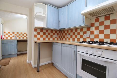 2 bedroom terraced house to rent, College Street, Bedford MK42