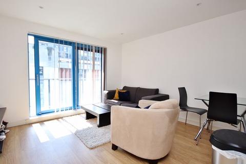 1 bedroom apartment to rent, Western Gateway, London