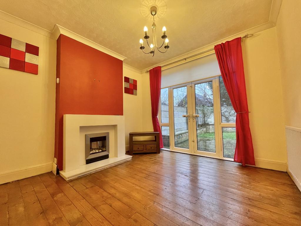 Hill Top, West Bromwich, West Midlands, B70 0SD 3 bed semidetached