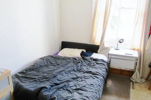 Studio to rent - Bryantwood Road, London N7
