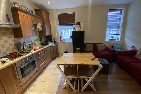 2 bedroom flat to rent - Mundy Place, Cathays ,