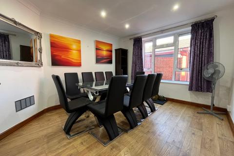 78 Magpie Hall Lane, Bromley, BR2 8ER