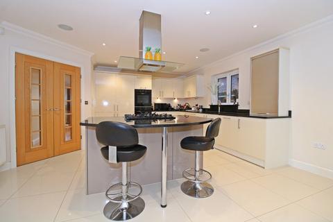 3 Hampstead Mews, Beckenham, BR3 3FE