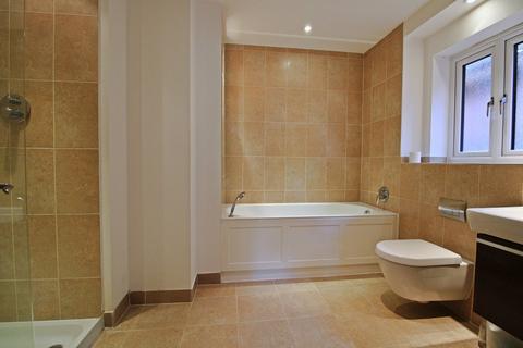 3 Hampstead Mews, Beckenham, BR3 3FE