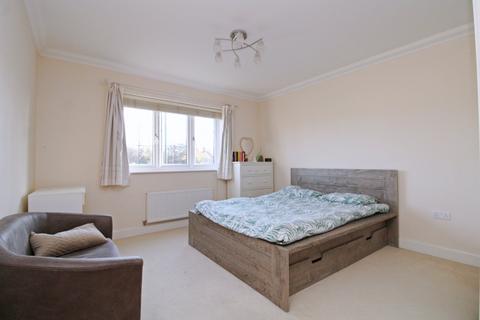 3 Hampstead Mews, Beckenham, BR3 3FE