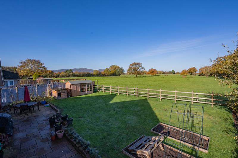 Hethersett, Gilberts End, Hanley Castle, Worcestershire, WR8 0AS 3 bed