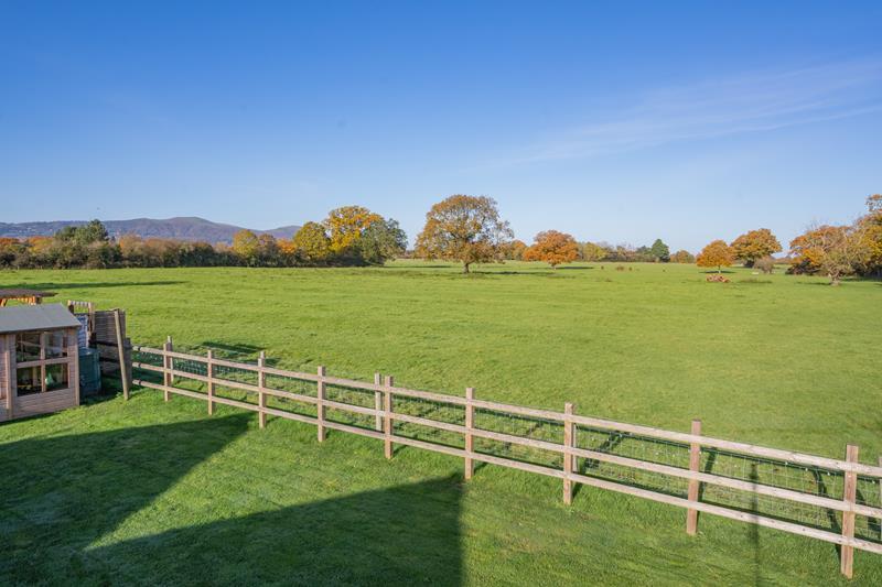 Hethersett, Gilberts End, Hanley Castle, Worcestershire, WR8 0AS 3 bed