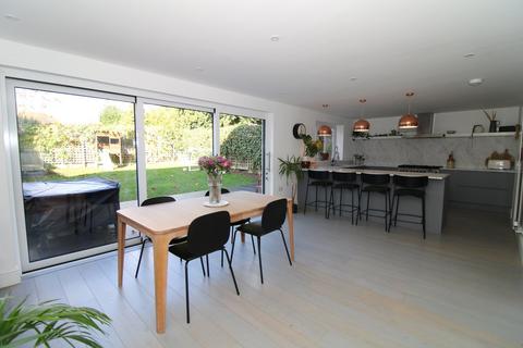 3 Pellings Close, Bromley, BR2 0RE