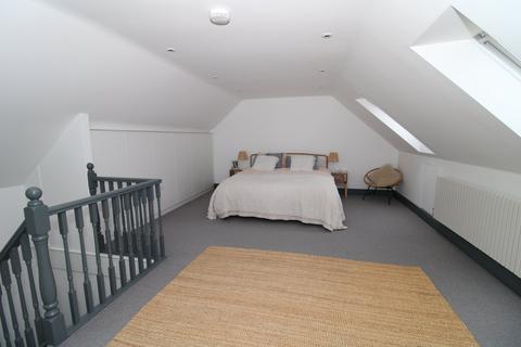 3 Pellings Close, Bromley, BR2 0RE
