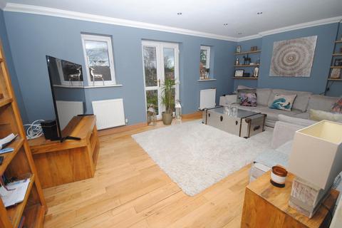 10 Apple Tree Lane, Kippax, Leeds, LS25 7SB